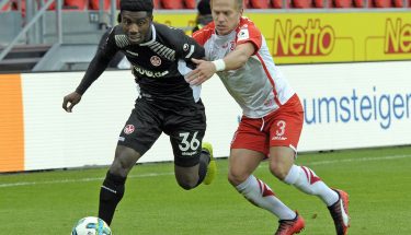 Manfred Osei Kwadwo im Spiel in Regensburg