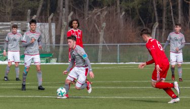 Yannik Haupts im Spiel der U17 gegen Bayern München