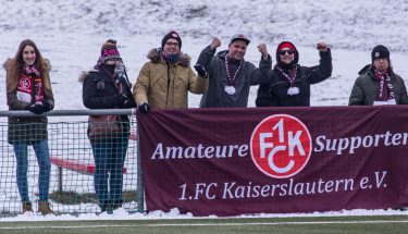 FCK-Fans beim Spiel der U23 gegen Idar-Oberstein
