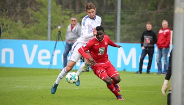 Dylan Esmel in der Oberligapartie der U23 gegen Karbach