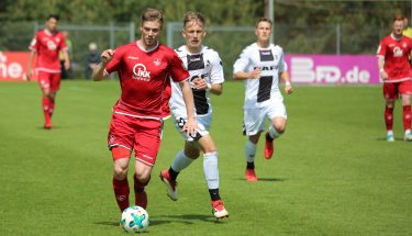 Kevin Klein im Spiel der U19 gegen den SC Freiburg