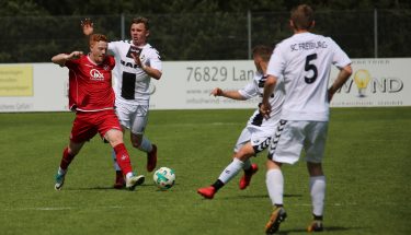 Paul Will im Spiel der U19 gegen den SC Freiburg