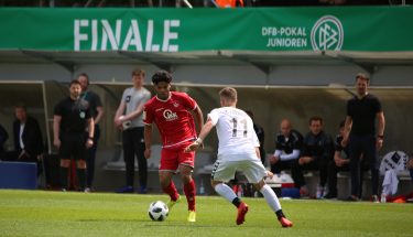Djibril Diallo im DFB-Junioren-Vereinspokal-Finale in Berlin gegen den SC Freiburg