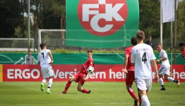 Sören Lippert im DFB-Junioren-Vereinspokal-Finale in Berlin gegen den SC Freiburg
