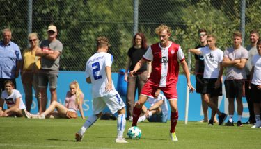 Daniel Blum im Heimspiel der U19 gegen den Karlsruher SC