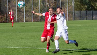 Cem Barlik im Spiel der U19 gegen Freiburg