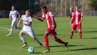 Phinees Bonianga im Spiel der U19 gegen Freiburg