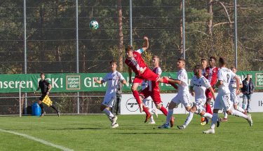 Leon Hotopp im Spiel der U19 gegen Freiburg