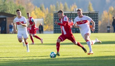 Maximilian Fesser im Spiel der U19 gegen den VfB Stuttgart