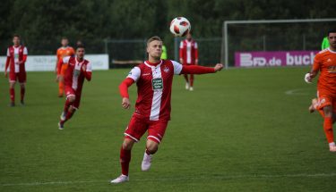 Julius Biada im Spiel der U21 gegen Diefflen