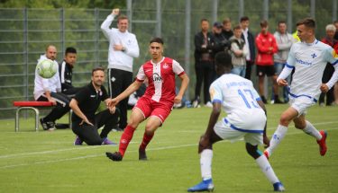 Kenan Dogan im Aufstiegsspiel der U17 gegen Darmstadt 98