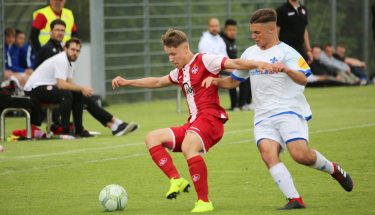 Jakob Pollok im Aufstiegsspiel der U17 gegen Darmstadt 98