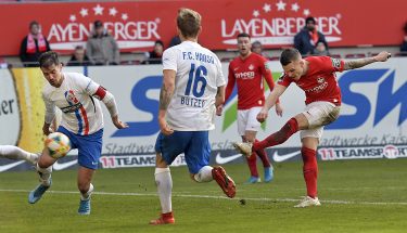 Florian Pick erzielt das 2:0 im Heimspiel gegen Hansa Rostock