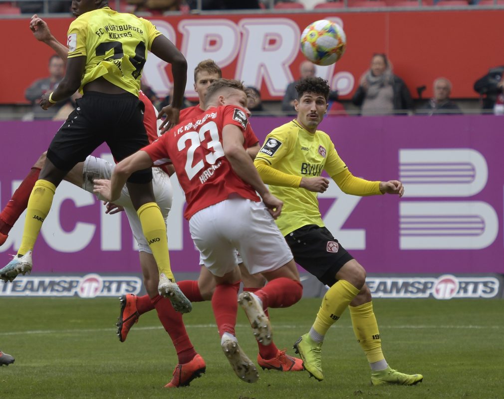 Philipp Hercher erzielt das 1:1 im Heimspiel gegen Würzburg