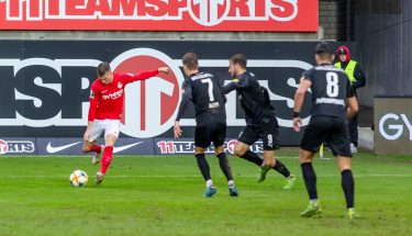 Florian Pick erzielt den 1:0-Siegtreffer im Heimspiel gegen Halle