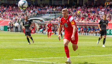 Elias Huth im Heimspiel gegen Eintracht Braunschweig