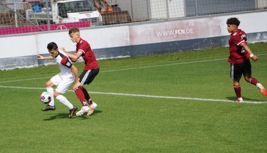 Angelos Stavridis im Spiel der U19 in Nürnberg