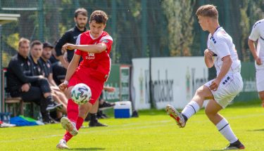 Noé Péter im Spiel der U17 gegen Wehen Wiesbaden