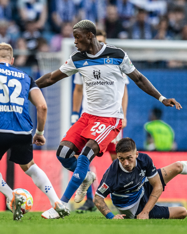 Aaron Opoku Credits: DFL/Getty Images/Boris Streubel