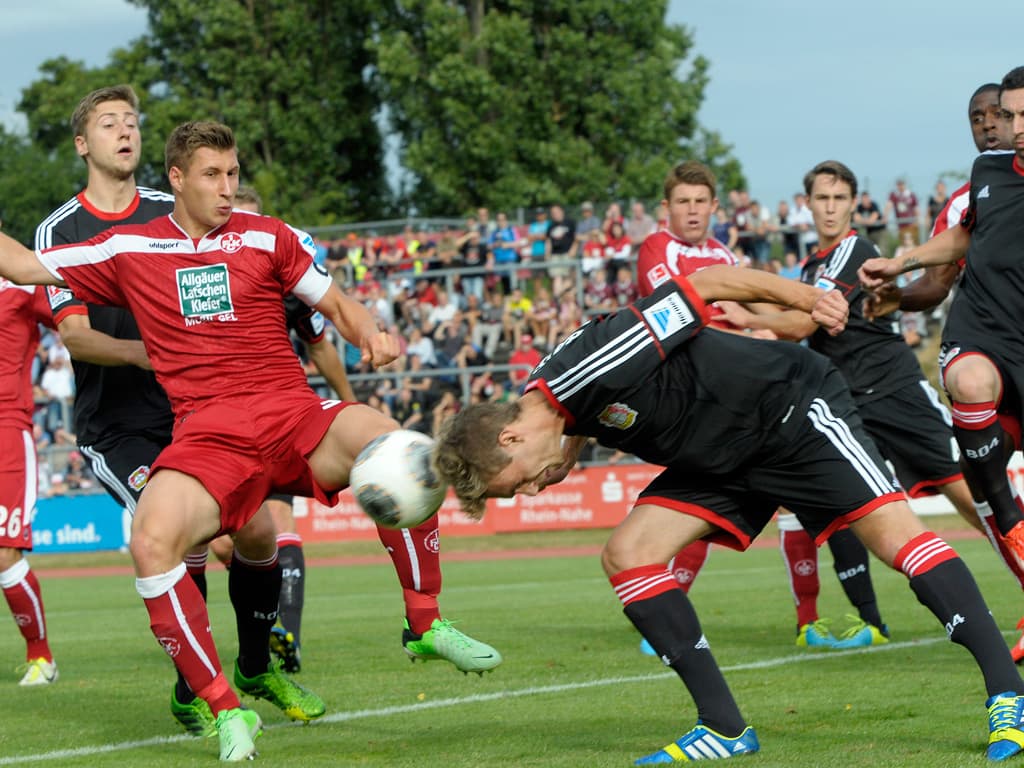 Rote Teufel testen gegen Bayer 04 Leverkusen - FCK DE